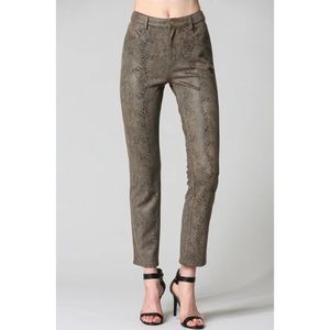 FATE High Rise Snake Print Pants Style FC-518 Size Small